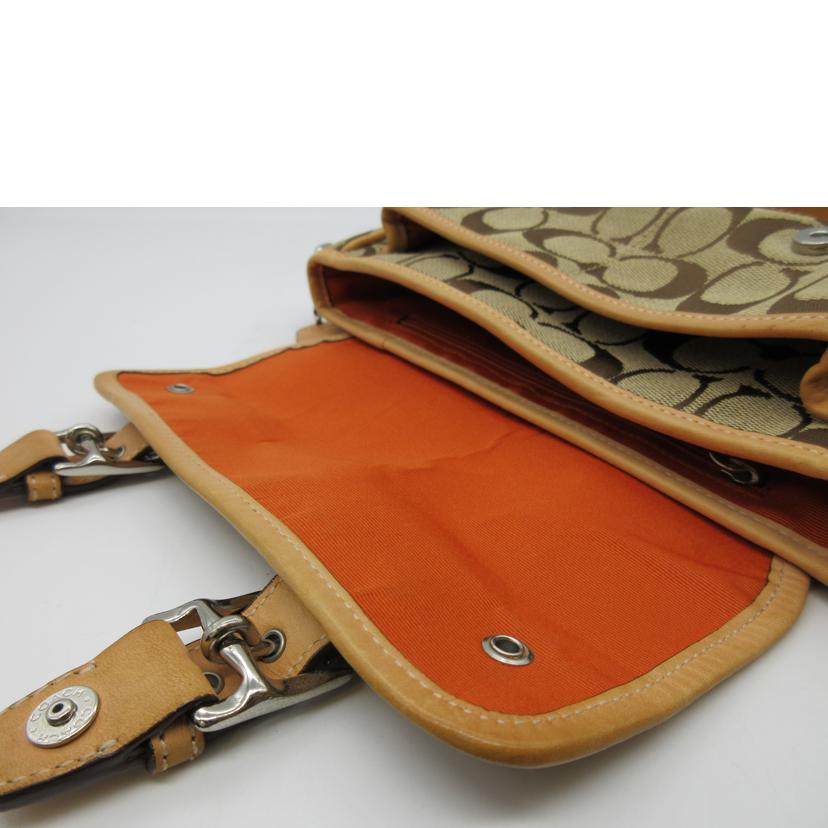 Coach Signature Canvas Shoulder Bag - Image 5