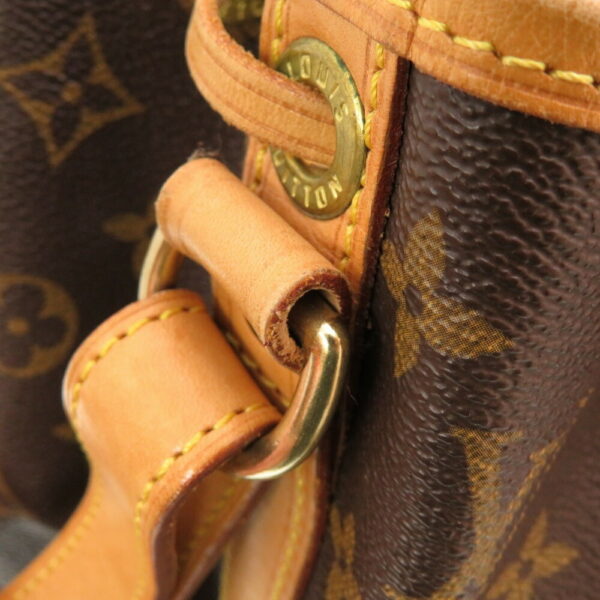 5j0162slb5 7 Louis Vuitton Noe Monogram Shoulder Bag