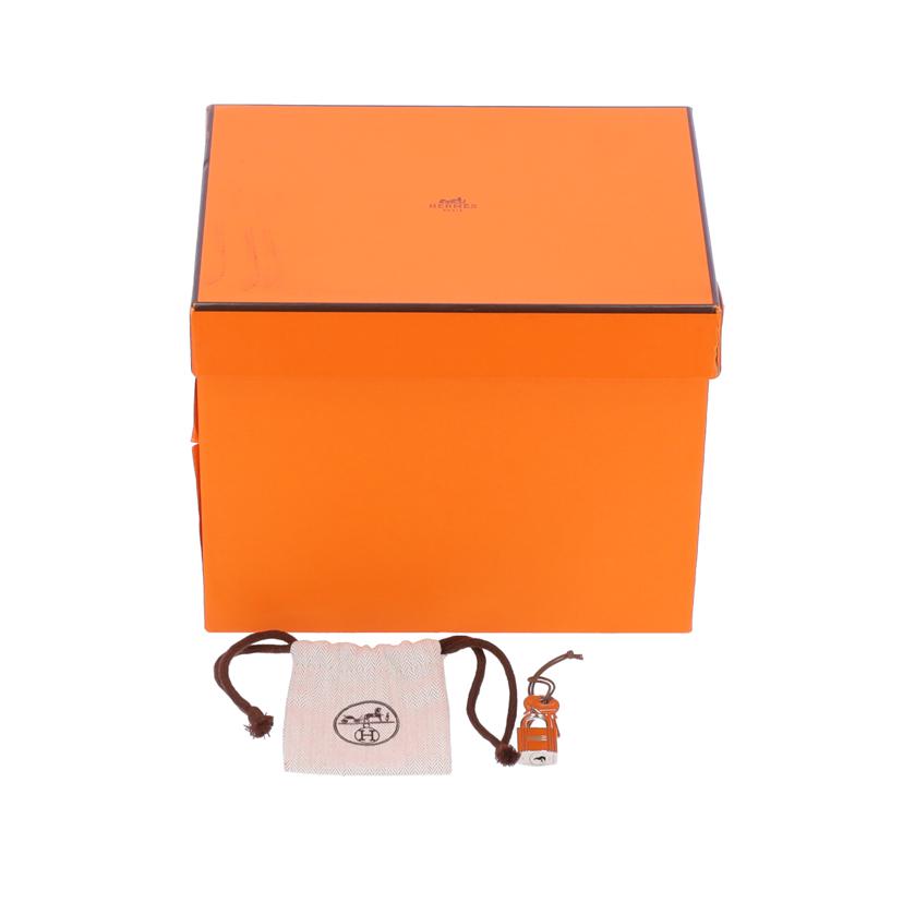 Hermes Picotan Lock PM Tote Bag Taurillon Cremas - Image 5