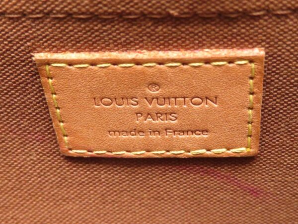 8e0094eb5 10 Louis Vuitton Monogram Sologne Shoulder Bag