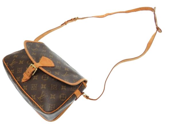 8e0094eb5 5 Louis Vuitton Monogram Sologne Shoulder Bag