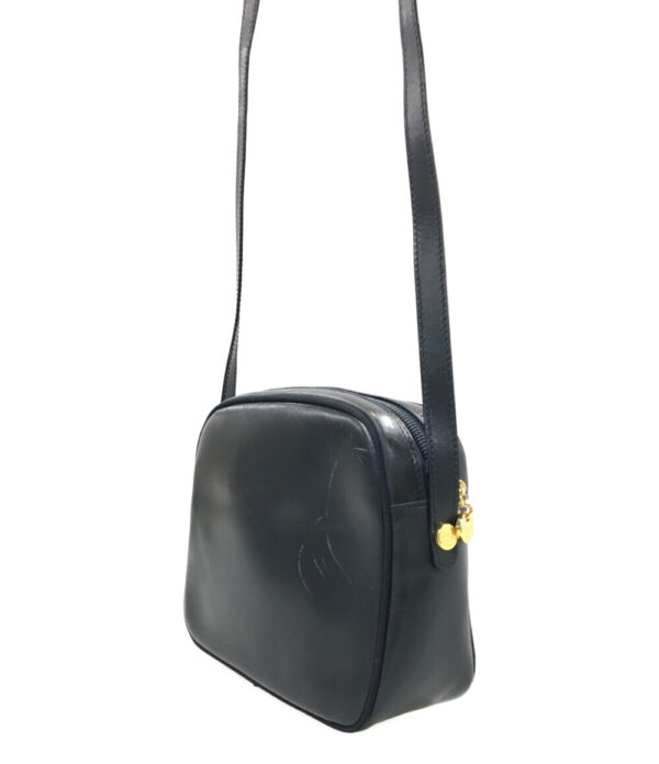 a165944001 2 Salvatore Ferragamo Vara Shoulder Bag