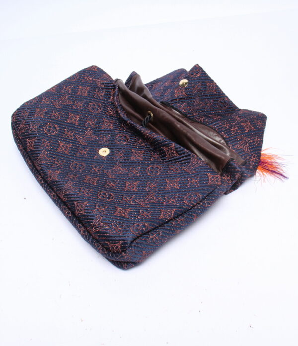 a173112003 5 Louis Vuitton African Queen Clutch Bag