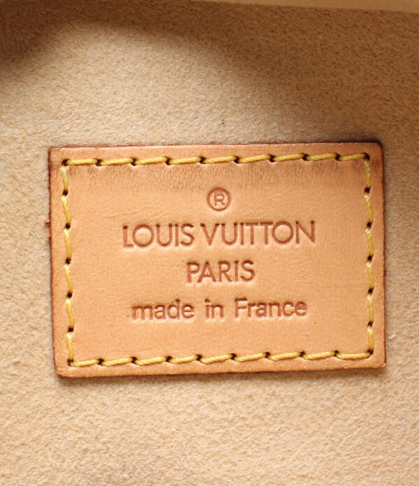 a176735001 4 Louis Vuitton Hudson GM Monogram Crossbody Bag