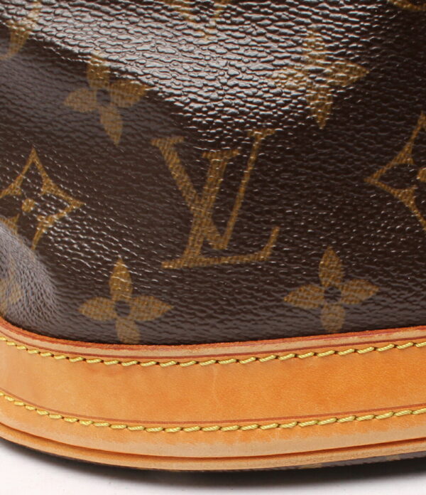 abo0015059 7 Louis Vuitton Petit Baguette Monogram Shoulder Bag