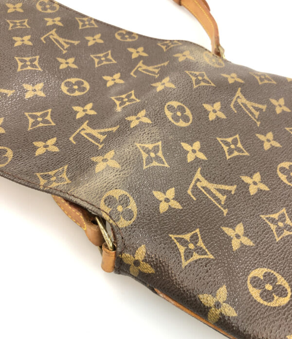 aol0120804 7 Louis Vuitton Musette Salsa Short Monogram Shoulder Bag