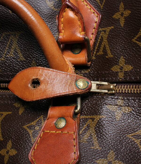 aol0124724 6 Louis Vuitton Speedy 40 Monogram Bag