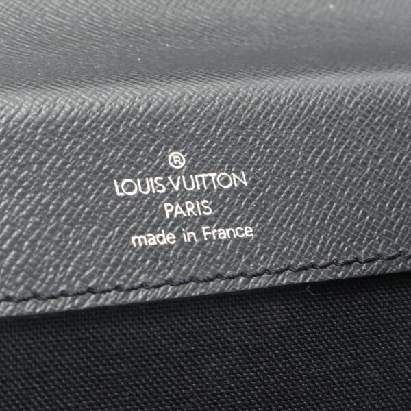 img 01639484 Louis Vuitton Robusto Leather Business Bag Taiga Black