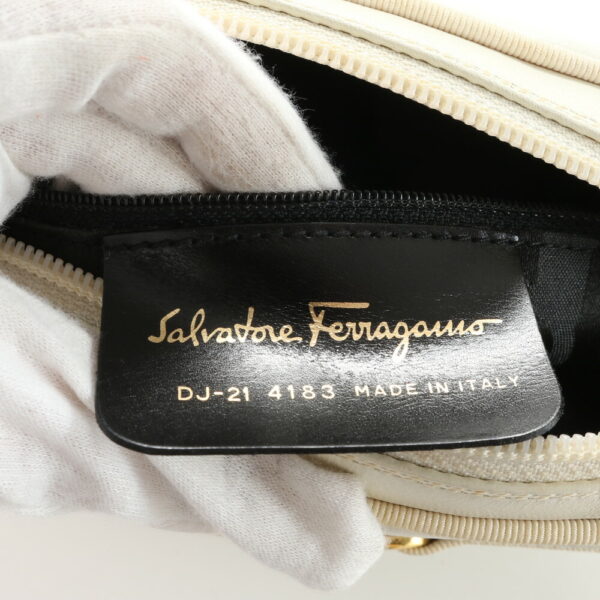 img 01661582 Salvatore Ferragamo Vara Leather Shoulder Tote Bag