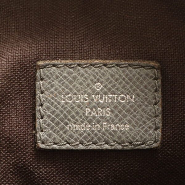 img 01676453 Louis Vuitton Sasha Glacier Leather Shoulder Bag Taiga