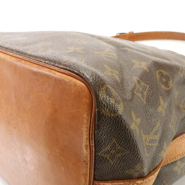 img 01678828 Louis Vuitton Petit Noe Leather Shoulder Bag Monogram