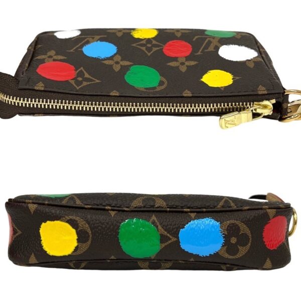 imgrc0090016128 Louis Vuitton Yayoi Kusama Mini Pochette Accessoire Monogram Dot