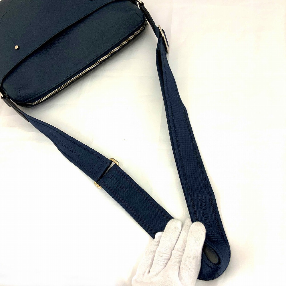 Louis Vuitton Glico Messenger PM Shoulder Bag Taiga Ocean Blue - Image 10