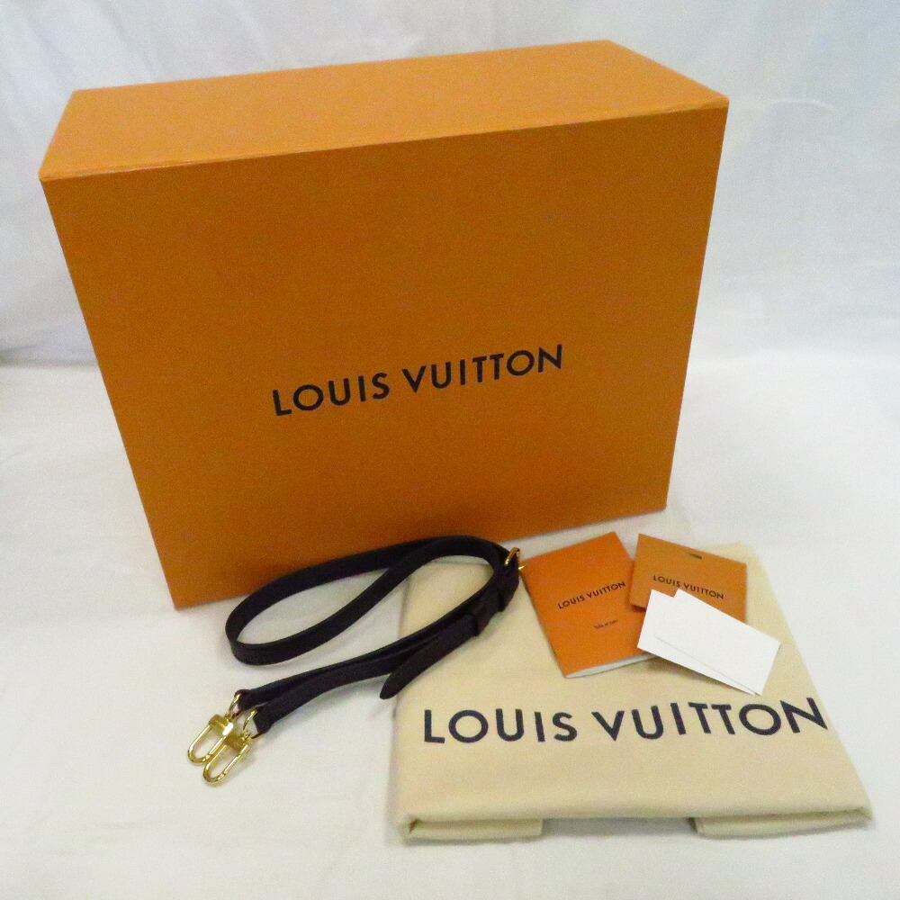 Louis Vuitton Fold Tote PM Monogram Crème Noir - Image 12