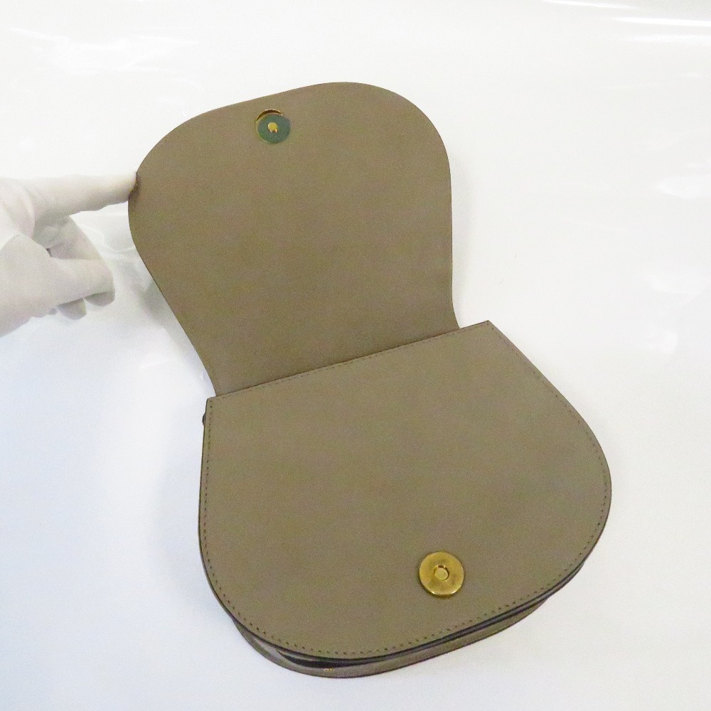 Chloe Shoulder Bag Nile Small Bracelet Bag Leather Black - Image 6